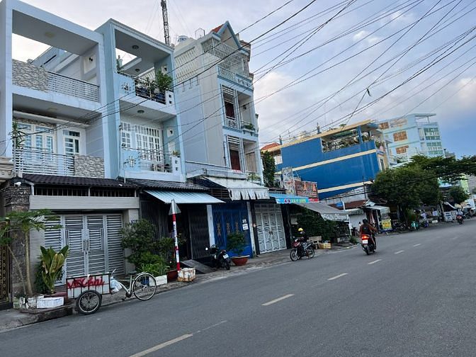 Cho thuê nhà MT Tây Sơn, 4x30, 1 trệt, 5 lầu, trống suốt, 30tr/t