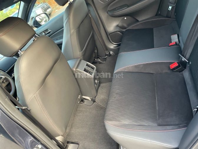 Bán xe honda city RS . Chạy 11000km