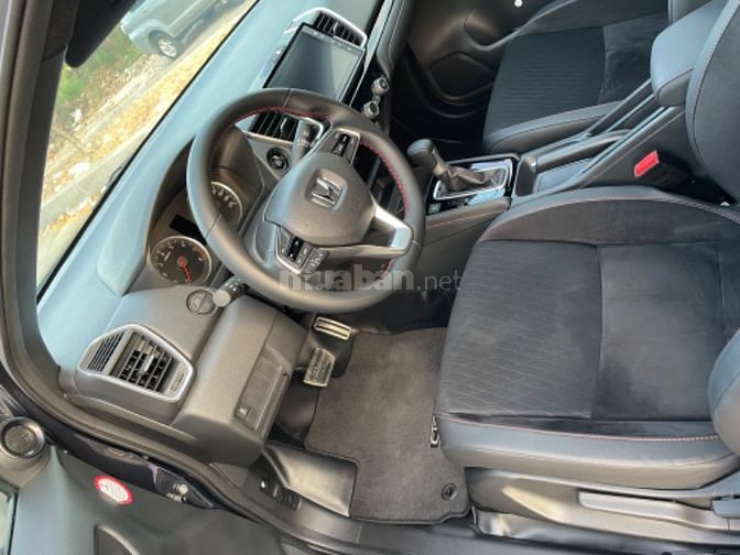 Bán xe honda city RS . Chạy 11000km