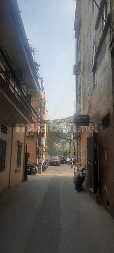 Bán gấp nhà phân lô Lê Văn Lương 40m2, lô góc đẹp 10m ra phố