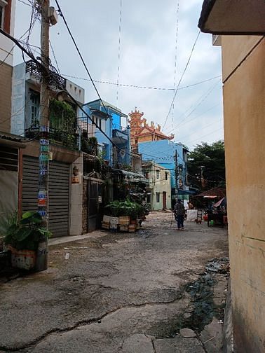 Nhà MT ĐS 10, 5,6x12,5m, nở hậu L, sổ hồng.