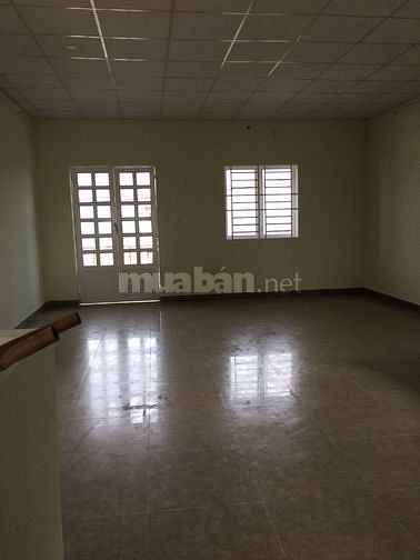Nhà mặt tiền đường lớn hóc môn 