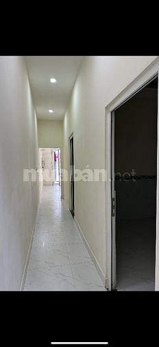 Bán Nhà Cấp 4. SHR. Mặt Tiền 567.DT 4,4x20m 2pn1wc