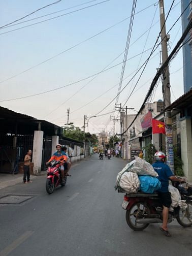 Bán Nhà Cấp 4. SHR. Mặt Tiền 567.DT 4,4x20m 2pn1wc