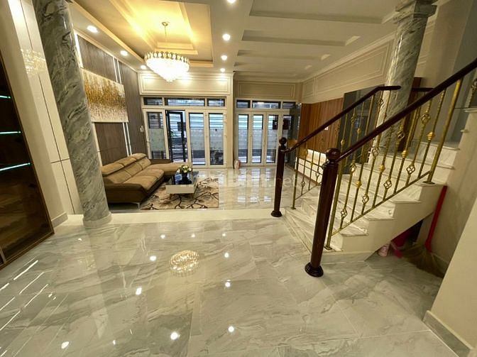 Bán nhà mặt tiền đường Bùi Viện - Quận 1/, Ngang lớn - giá đầu tư
