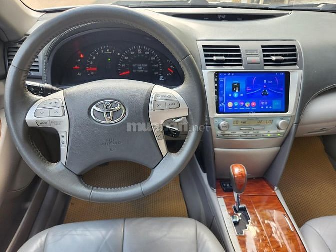 Cần bán Camry 3.5L (XLE) SX:2007AT,màu bạc,nhập Mỹ,gđ sử dụng mới 95%.