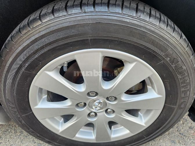 Cần bán Camry 3.5L (XLE) SX:2007AT,màu bạc,nhập Mỹ,gđ sử dụng mới 95%.