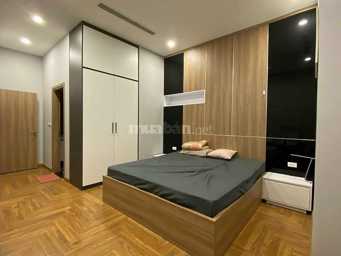 Bán căn hộ 3 ngủ toà Eurowindow, 27 Trần Duy Hưng, 100m2, giá 5 tỷ