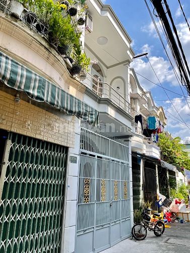 Bán nhà hẻm xe hơi đường Bùi Quang Là, phường 12, quận Gò Vấp