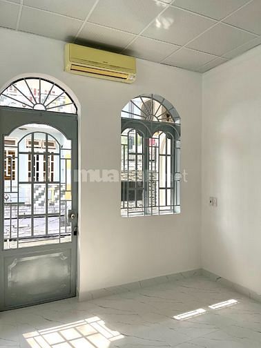 Bán nhà hẻm xe hơi đường Bùi Quang Là, phường 12, quận Gò Vấp