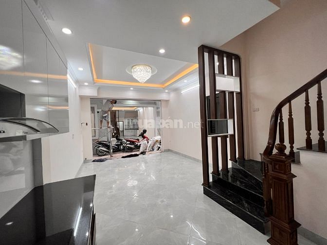 3.95 tỷ, Nhà mới tinh cực thoáng đẹp, Ngõ 38 Xuân La, Tây Hồ