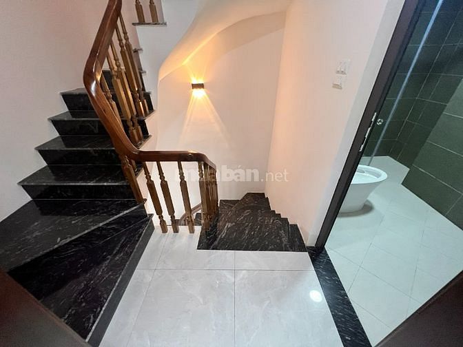3.95 tỷ, Nhà mới tinh cực thoáng đẹp, Ngõ 38 Xuân La, Tây Hồ