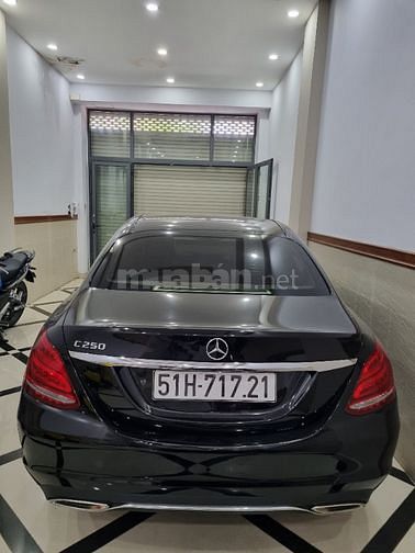 Mercedes C250 Exclusive màu đen, sx cuối 2018