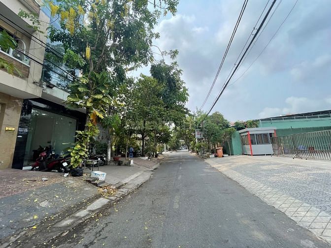 Gia đình cần cho thuê lại mặt bằng làm văn phòng hoặc kinh doanh MT