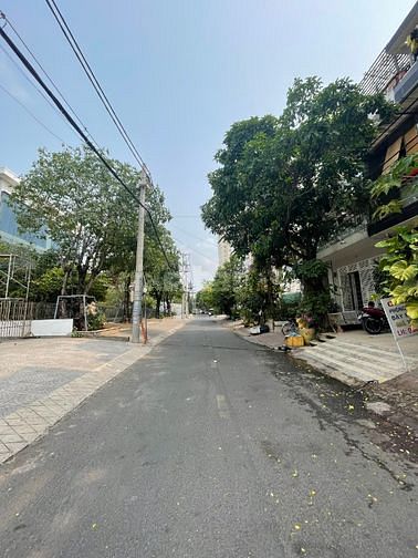 Gia đình cần cho thuê lại mặt bằng làm văn phòng hoặc kinh doanh MT
