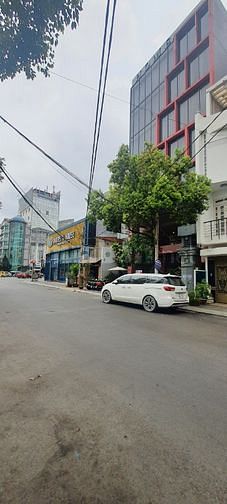  Bán đất xây tòa nhà 14x28m - Mặt tiền ngay Nguyễn Văn Trỗi, Phú Nhuận