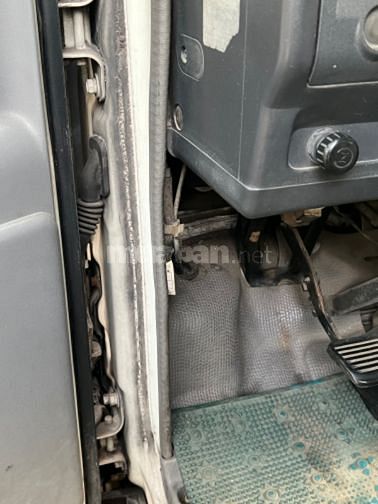 Tải ISUZU 2T dời 2008 màu trắng thùng inox kín cửa hông 