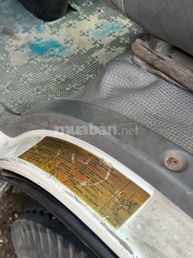 Tải ISUZU 2T dời 2008 màu trắng thùng inox kín cửa hông 