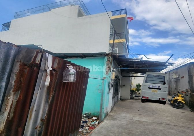 Bán nhà Nguyễn Văn Quá 8.3 x 11 Sổ đẹp, Vị trí đẹp, Giá cực rẻ 45tr/m2