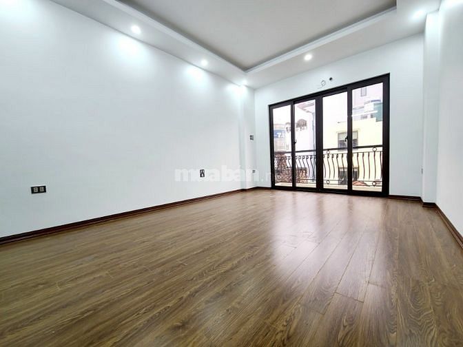 chính chủ bán nhà tại  HOÀNG QUỐC VIỆT