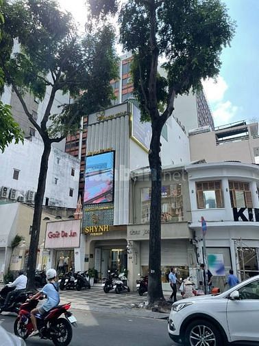 Căn duy nhất trên Đ. Nguyễn Trãi Q1 bán < 63 tỷ 4*17m - 6 Lầu