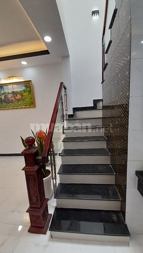 Nhà mới, 1trệt, 1lầu, 4,2mx12m. DTSD 100m2, Hẻm 314 Âu Dương, 5,3 tỷ 