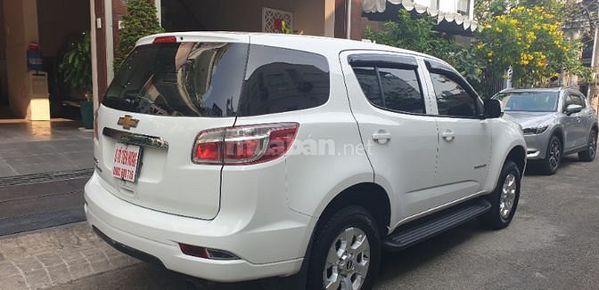 Bán Chevrolet Trailblazer LT dầu 2.5 tự động đời T12/2018 trắng 1 chủ 