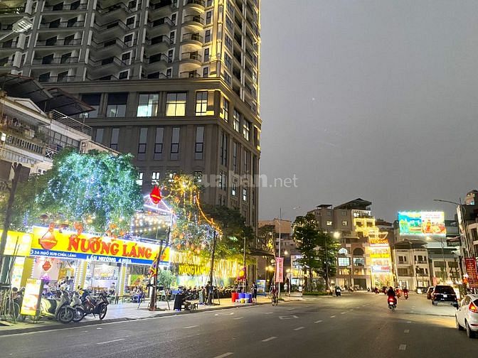 Nhà mặt phố 80m2 Chùa Láng, Q. Đống Đa. 2 mặt tiền cạnh bệnh viện Nhi.