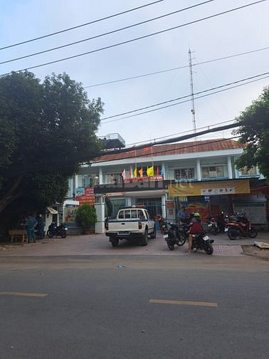 Bán đất tặng nhà MT Ích Thạnh, Q9, 140m2, vị trí siêu đỉnh. 12 tỷ 990 