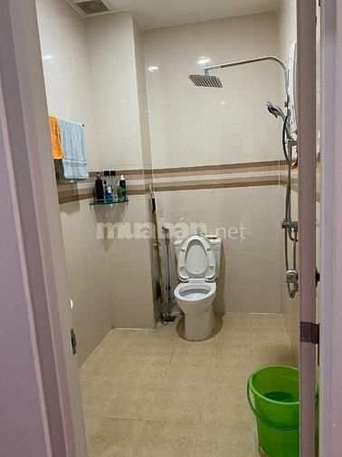 Bán biệt thự 22 đường 46, P.Tân Phong, Quận 7. 7x15m, trệt, 3 lầu, mái