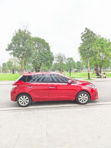 Cần bán xe Toyota Yaris 1.3G, sx 2014, màu đỏ, nguyên bản, chính chủ