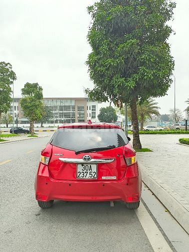 Cần bán xe Toyota Yaris 1.3G, sx 2014, màu đỏ, nguyên bản, chính chủ