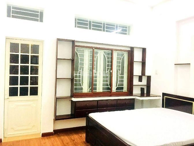 Cho thuê nhà 2,5 tầng mặt tiền quận Sơn Trà đầy đủ nội thất chỉ 10tr