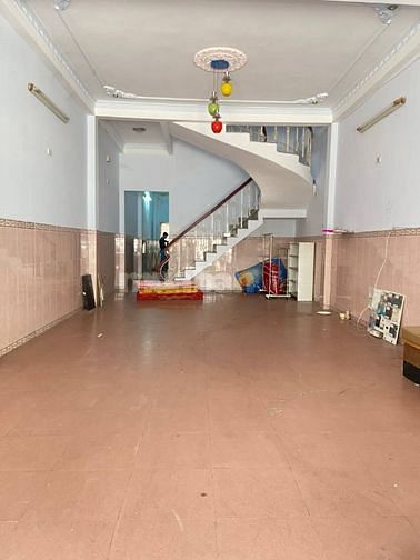 Cho thuê nhà 2,5 tầng mặt tiền quận Sơn Trà đầy đủ nội thất chỉ 10tr