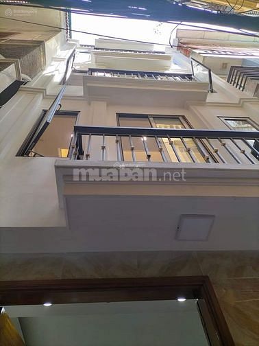 Bán nhà riêng phố Nguyễn Khang, Cầu Giấy 38m2x5tầng, ở luôn, ngõ nông