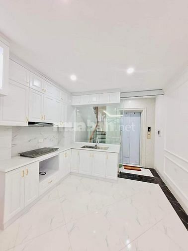Siêu Rẻ Chỉ 7.8Tỷ Trung Tâm Ba Đình 38m2 Thang Máy - Nhanh Mới Còn