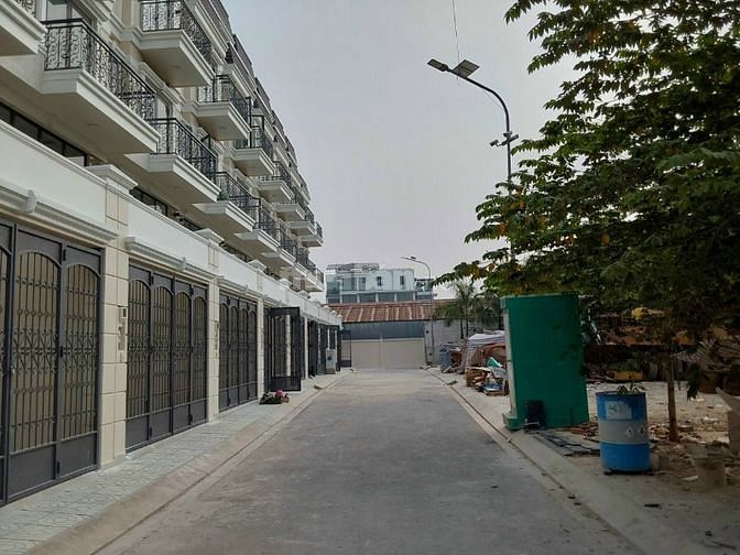 Mở bán 12 căn nhà phố ngay khu đô thị Vạn Phúc, QL13, TP. Thủ Đức