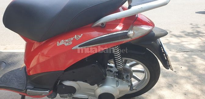 Cần bán piaggio lyberty biển sài gòn keo vỏ chưa lột, máy còn ngon.