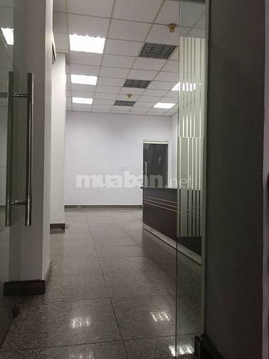 Cho thuê mặt bằng mặt tiền đường Nguyễn Thị Minh Khai, Quận 3
