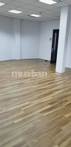 Cho thuê mặt bằng mặt tiền đường Nguyễn Thị Minh Khai, Quận 3