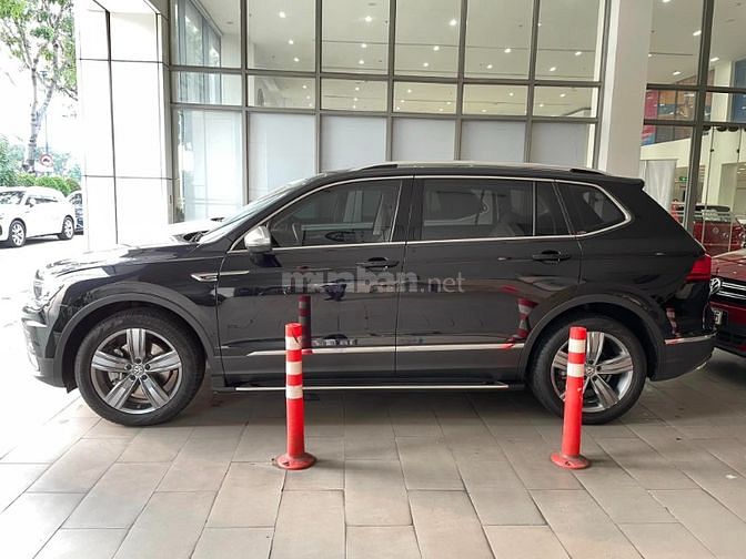 Tiguan lướt mới cứng nhiều option
