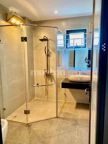 Nhà Bồ Đề, Long Biên 60m 6T thang máy,lô góc, nội thất cao cấp,oto ,KD