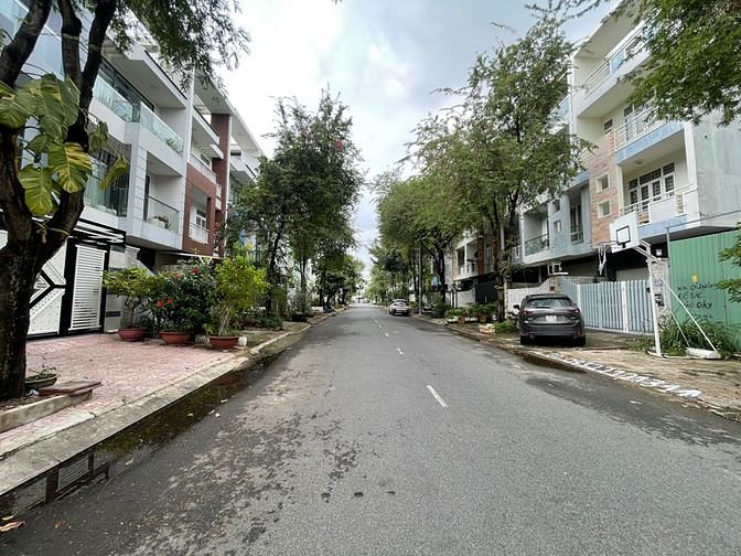 Bán gấp lô đất Sadeco Phước Kiển, sổ đỏ 5x20 giá 6,5 tỷ