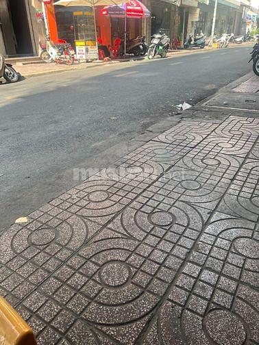 Bán nhà trung tâm Quận 1, đường Cô Giang, P.Cô Giang gần chợ Bến Thành