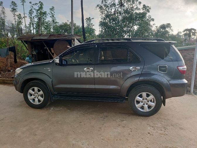 Fortuner 2009 xe đẹp, chưa sửa chữa gì.