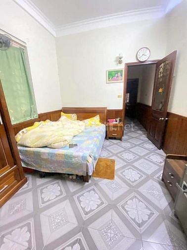 HOT Cần bán gấp nhà Phố Cự Lộc 45m2. Chỉ 5.5tỷ. Lô góc, ngõ 3 gác chạy