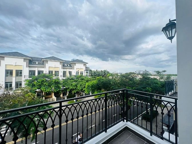 Bán lỗ 2 tỷ so với giá 2019, Verosa Park Q9, 5mx23m, 14 tỷ, đường 24m