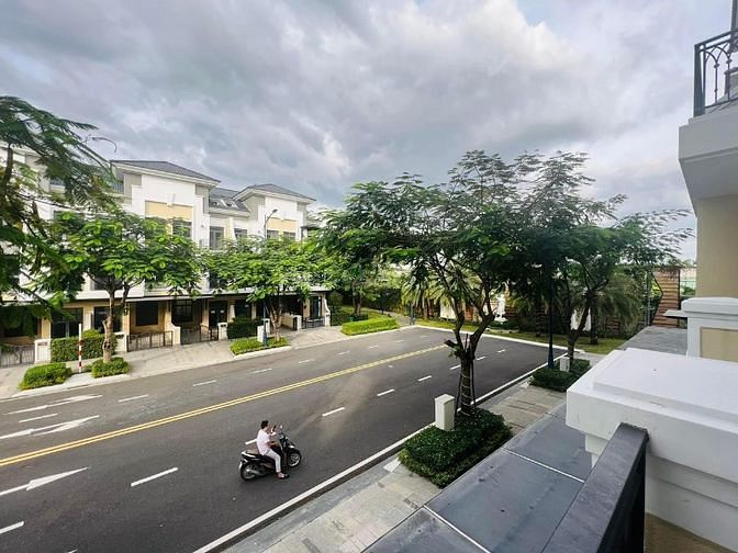 Bán lỗ 2 tỷ so với giá 2019, Verosa Park Q9, 5mx23m, 14 tỷ, đường 24m