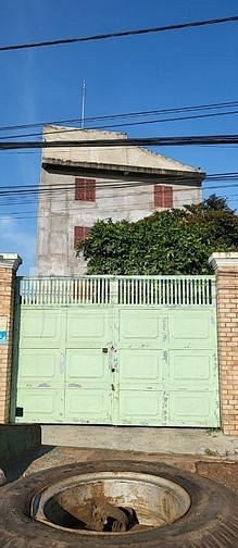 Cần Bán Nhà Yến Mặt Tiền Nguyễn Tất Thành,TT Chợ Lầu,DT:14x43m 4 Tầng 
