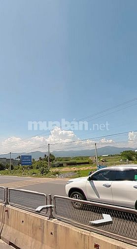 Cần Bán Nhà Yến Mặt Tiền Nguyễn Tất Thành,TT Chợ Lầu,DT:14x43m 4 Tầng 